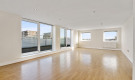 https://www.henrywiltshire.co.uk/property-for-sale/united-kingdom/buy-apartment-royal-docks-e16-london-hw_0020287/