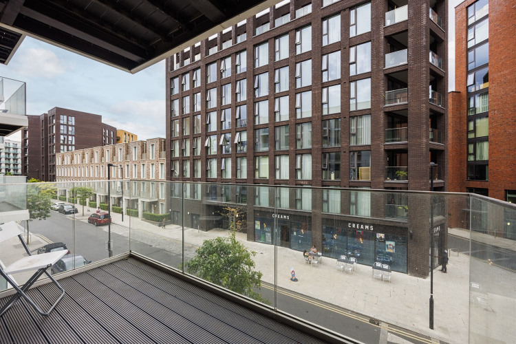 Floorplan for Liner House, 12 Admiralty Avenue, Royal Wharf, London E16